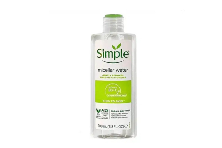 میسلار واتر سیمپل Simple Micellar Cleansing Water، پاککننده ملایم و آبرسان پوست بدون نیاز به شستشو